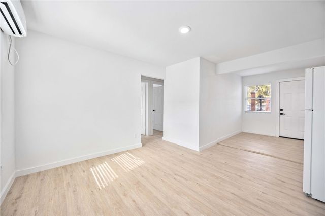 6811 Del Rio Street 2, Houston, TX 77021