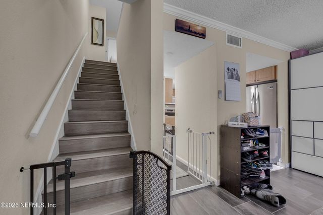 5811 ATLANTIC Boulevard 201, Jacksonville, FL 32207