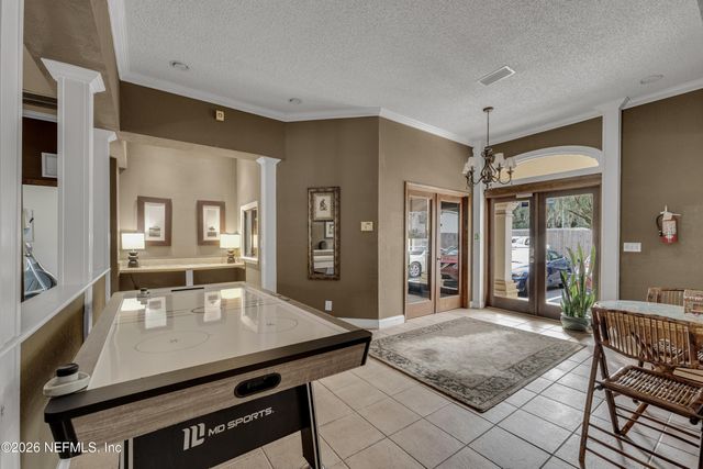 5811 ATLANTIC Boulevard 201, Jacksonville, FL 32207