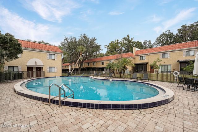 5811 ATLANTIC Boulevard 201, Jacksonville, FL 32207