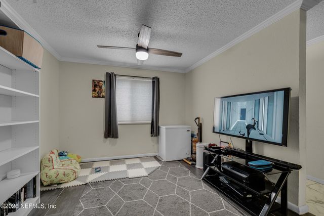 5811 ATLANTIC Boulevard 201, Jacksonville, FL 32207