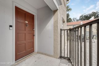 5811 ATLANTIC Boulevard 201, Jacksonville, FL 32207