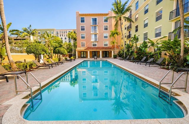 1919 Van Buren St 115A, Hollywood, FL 33020