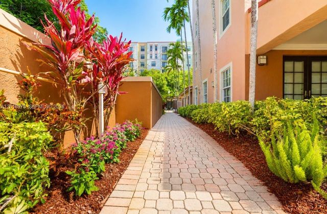 1919 Van Buren St 115A, Hollywood, FL 33020