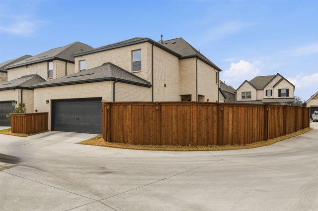 3127 Cliff Swallow Lane, Arlington, TX 76005