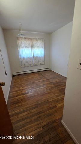 3 Newport Place, Toms River, NJ 08753