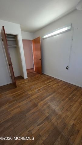 3 Newport Place, Toms River, NJ 08753