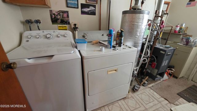 3 Newport Place, Toms River, NJ 08753