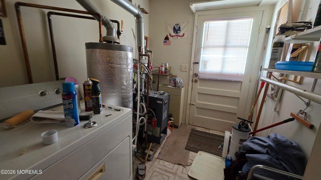 3 Newport Place, Toms River, NJ 08753