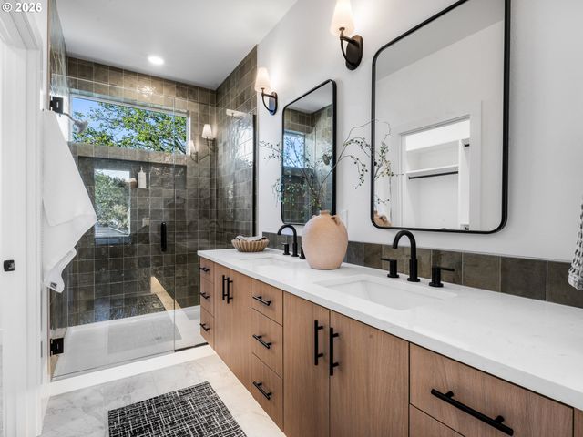 1415 Se Knapp St, Portland, OR 97202