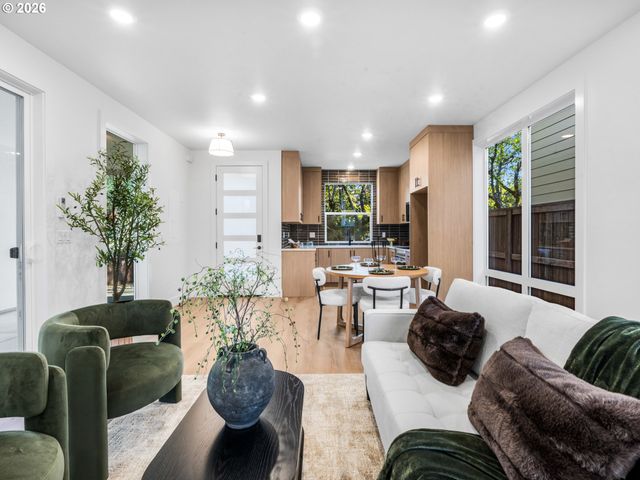 1415 Se Knapp St, Portland, OR 97202