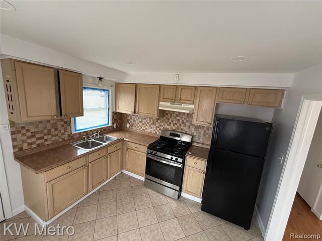 386 Amherst Street, Inkster, MI 48141