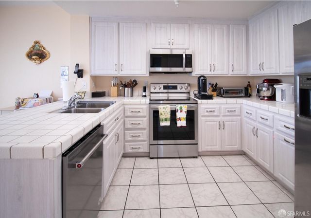 743 Green Ridge Drive 2, Daly City, CA 94014