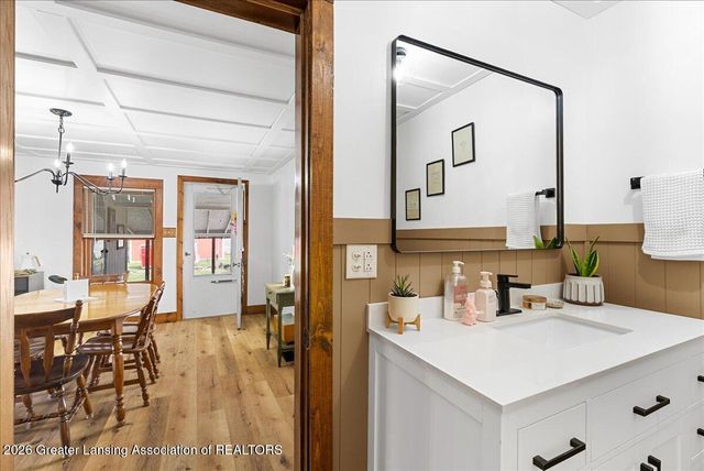 2304 N Chester Road, Charlotte, MI 48813