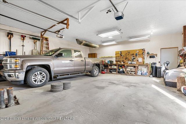 2304 N Chester Road, Charlotte, MI 48813