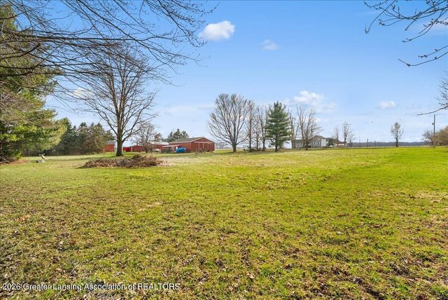 2304 N Chester Road, Charlotte, MI 48813