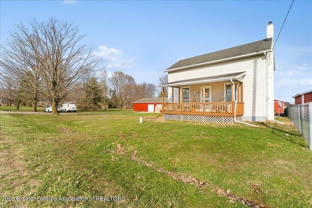 2304 N Chester Road, Charlotte, MI 48813