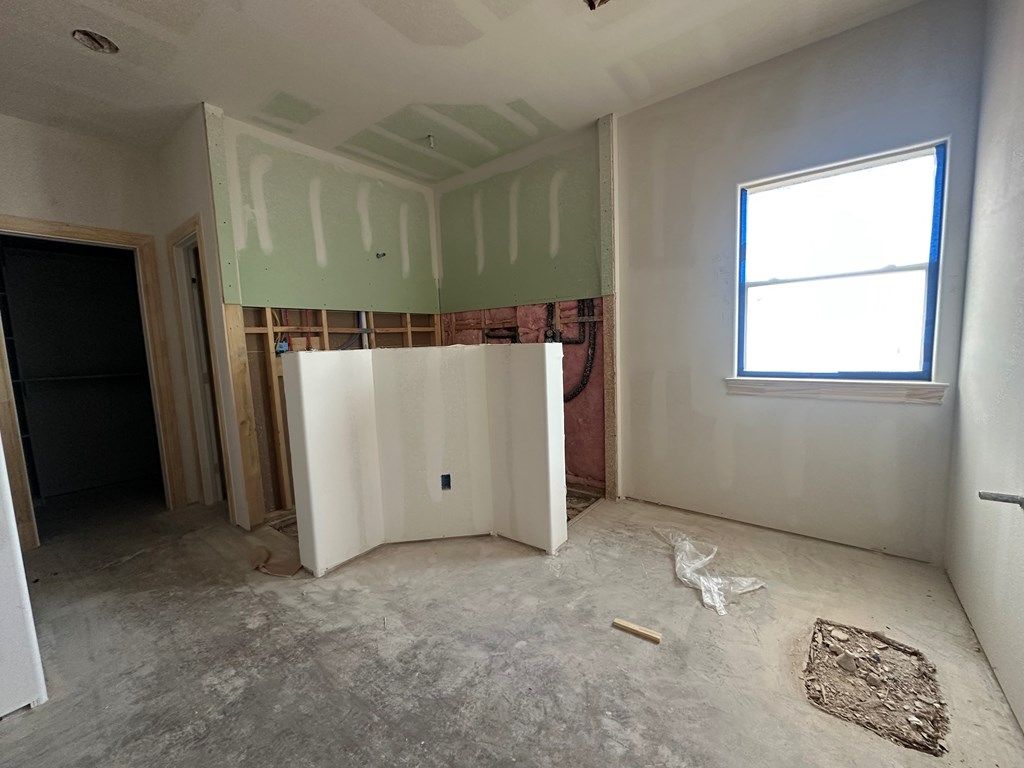 Image 38 of property listing at 9710 Grey Wolf Lane, San Angelo, TX 76901