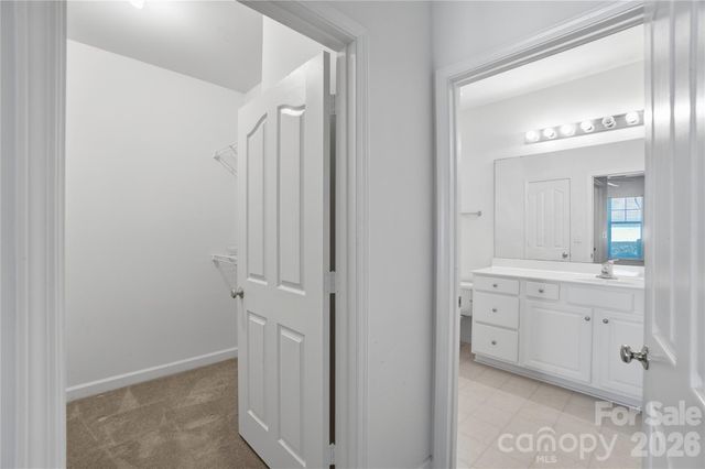 16742 Amberside Road E, Cornelius, NC 28031