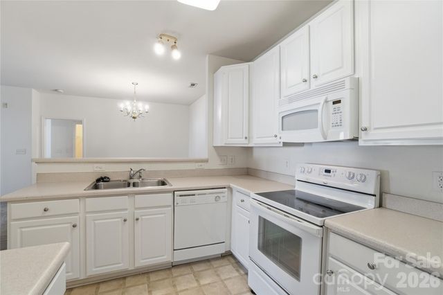 16742 Amberside Road E, Cornelius, NC 28031