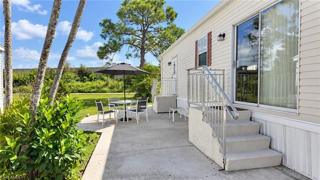 10915 Snowy Egret CIR, ESTERO, FL 33928 — photo 2