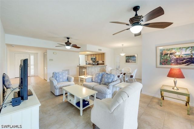 3280 Crossings CT 21, Bonita Springs, FL 34134