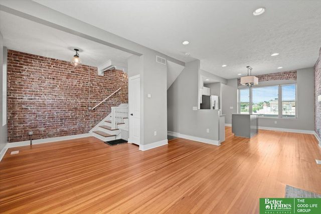 4004 Harney Street, Omaha, NE 68131