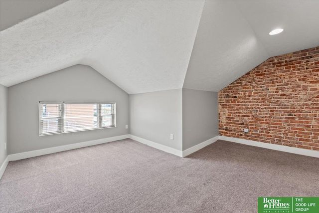 4004 Harney Street, Omaha, NE 68131