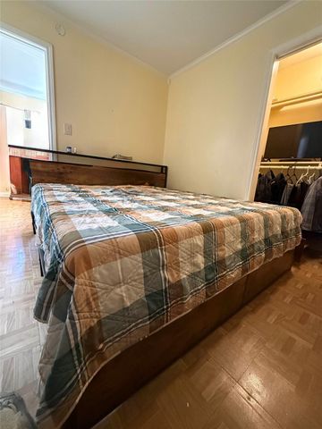 7047 Bissonnet Street 32, Houston, TX 77074