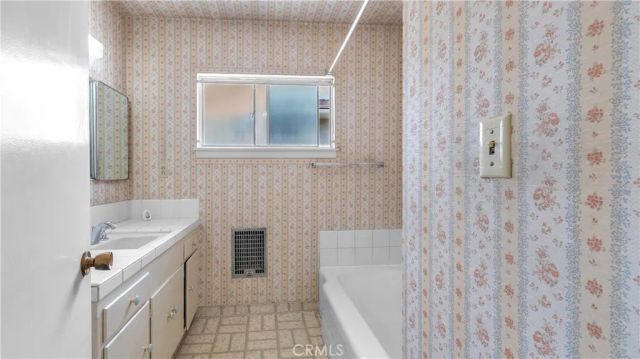 1317 N Brand 15, Glendale, CA 91202