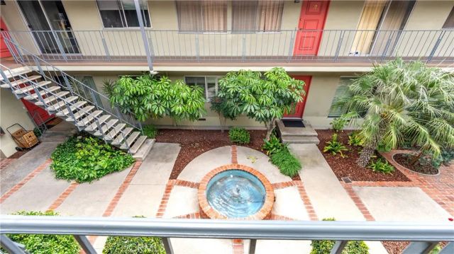 1317 N Brand 15, Glendale, CA 91202