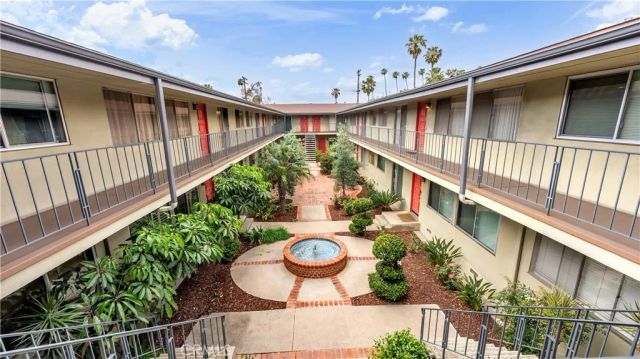 1317 N Brand 15, Glendale, CA 91202