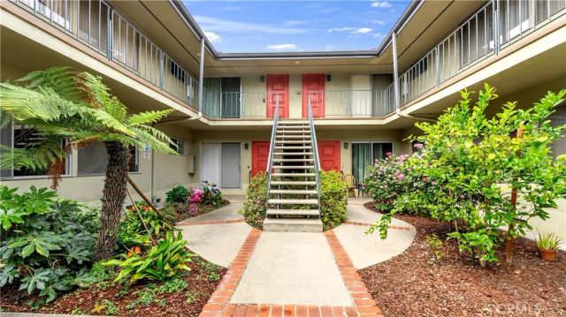 1317 N Brand 15, Glendale, CA 91202