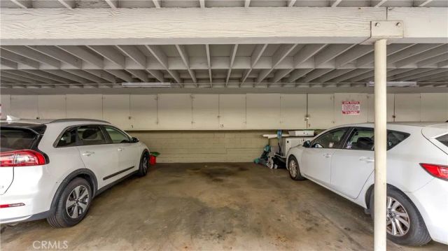 1317 N Brand 15, Glendale, CA 91202