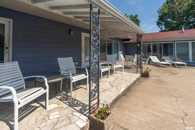 1609 Tina Drive, Murphysboro, IL 62966