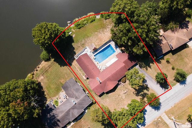 1609 Tina Drive, Murphysboro, IL 62966