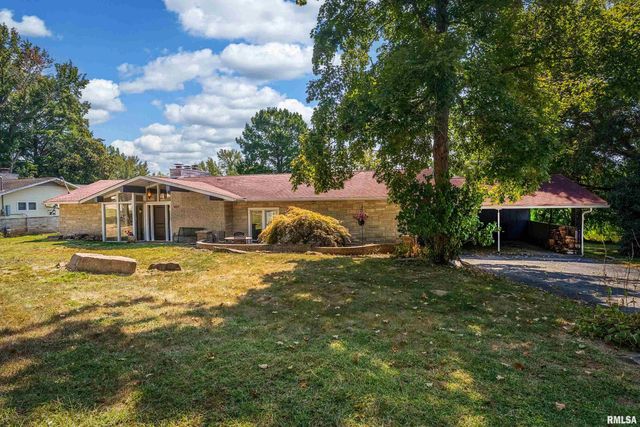 1609 Tina Drive, Murphysboro, IL 62966