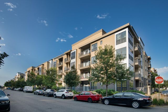 825 Berry Street 207, Saint Paul, MN 55114