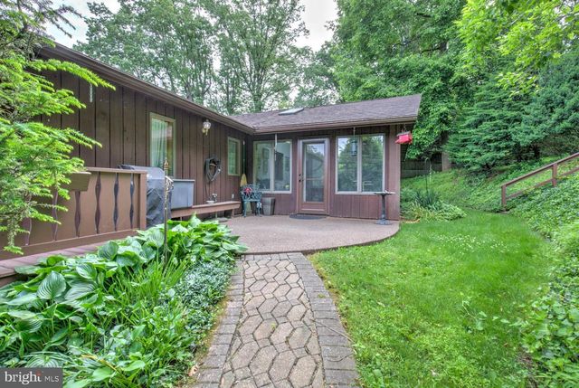 331 SPRING GARDEN ST, Ephrata, PA 17522