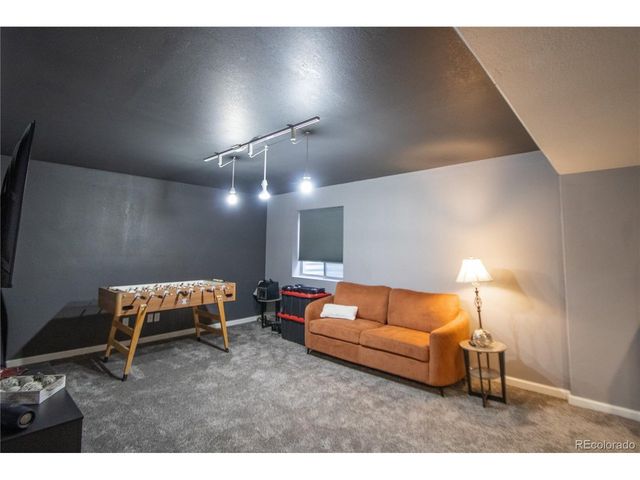 555 S 17th Ave, Brighton, CO 80601