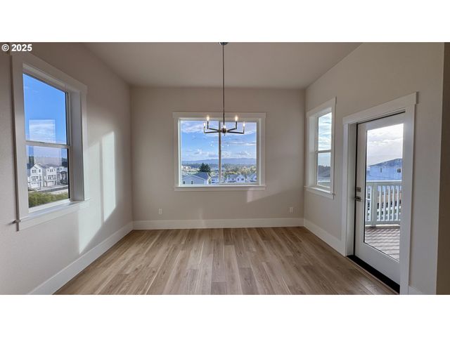 17644 Sw Watchman Ln, Beaverton, OR 97007