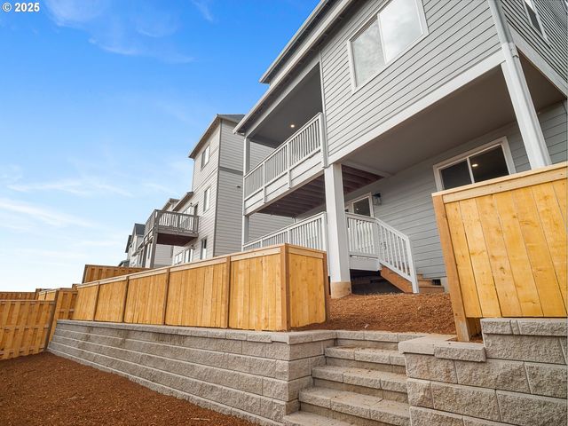 17644 Sw Watchman Ln, Beaverton, OR 97007