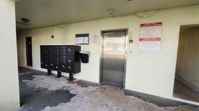 15221 NE 6th Avenue A205, Miami, FL 33162