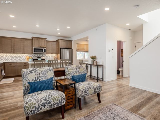 1204 S 28TH Ter, Cornelius, OR 97113