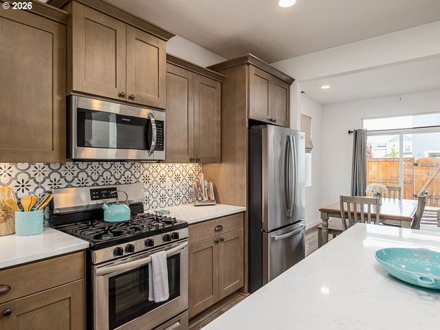1204 S 28TH Ter, Cornelius, OR 97113