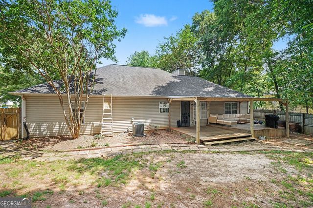 1857 High Green Drive, Statham, GA 30666