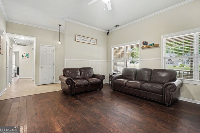 1857 High Green Drive, Statham, GA 30666