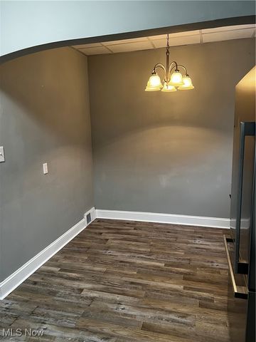 224 7th Street NW, Barberton, OH 44203