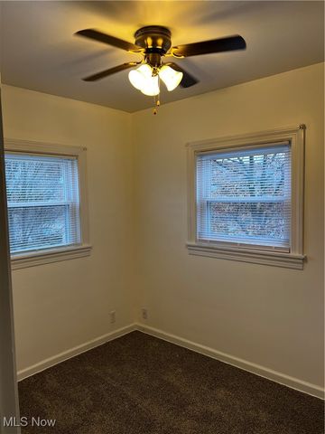 224 7th Street NW, Barberton, OH 44203