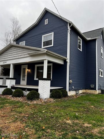 224 7th Street NW, Barberton, OH 44203